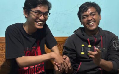 Wana Karya Lestari Terima Bantuan Binokuler dari Burung Indonesia untuk Pemantauan Kawasan Hutan Desa